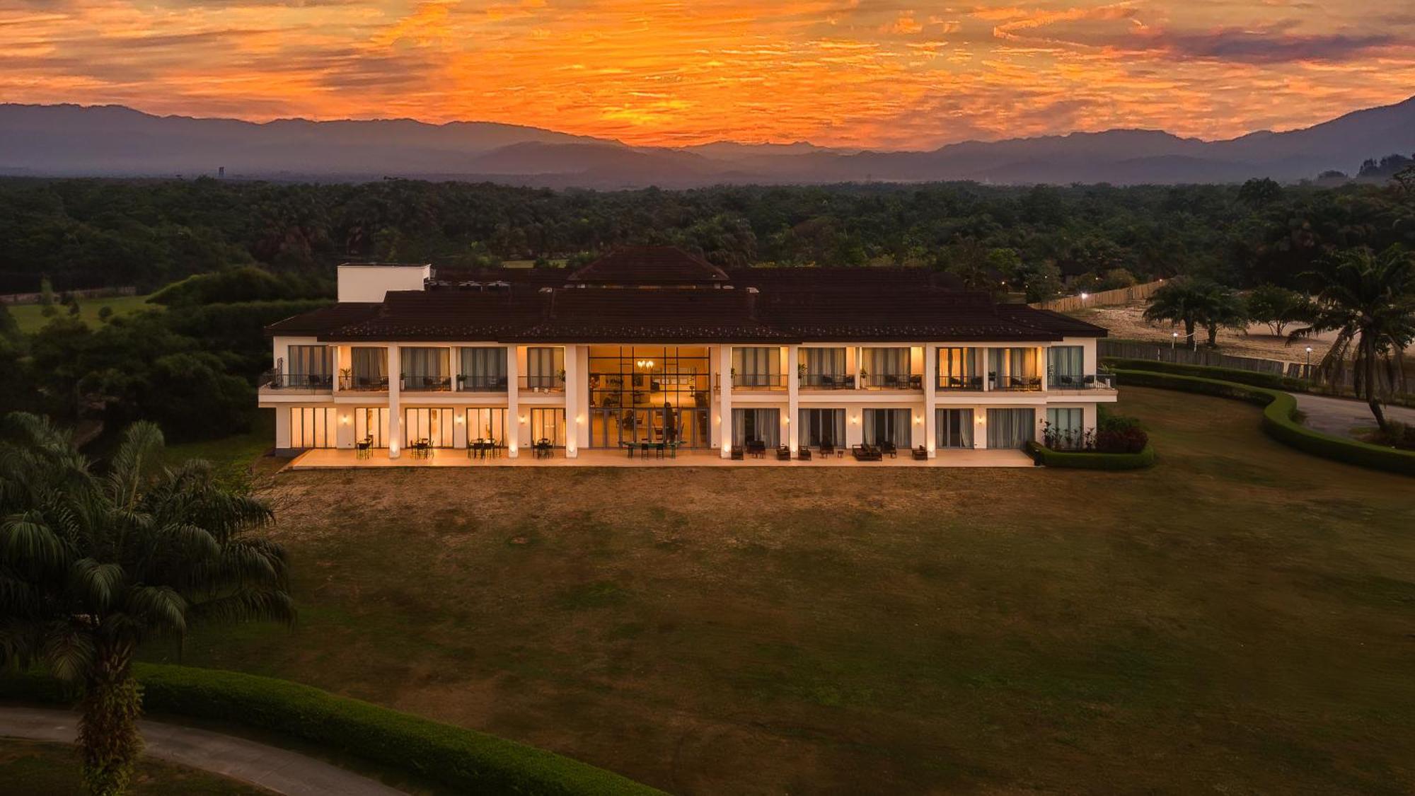 Lakowe Lakes Hotel, Golf And Country Estate By Newmark Lagos Extérieur photo